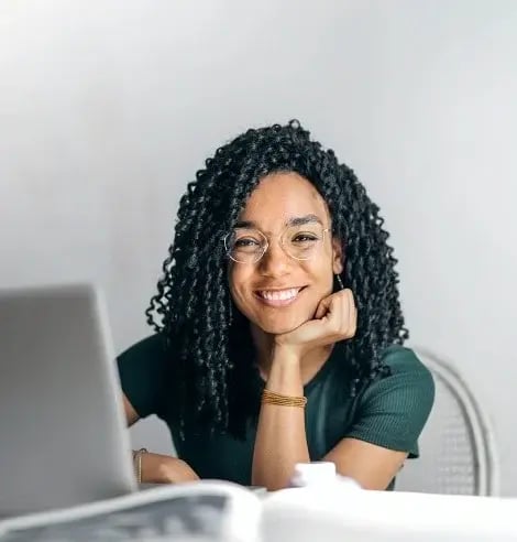 common woman in testimonial page unrelated